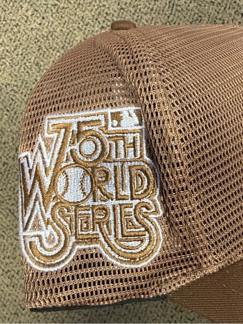 New York Yankees New Era Brown Mesh Trucker Cap with White NY Logo - Picture 3 of 3